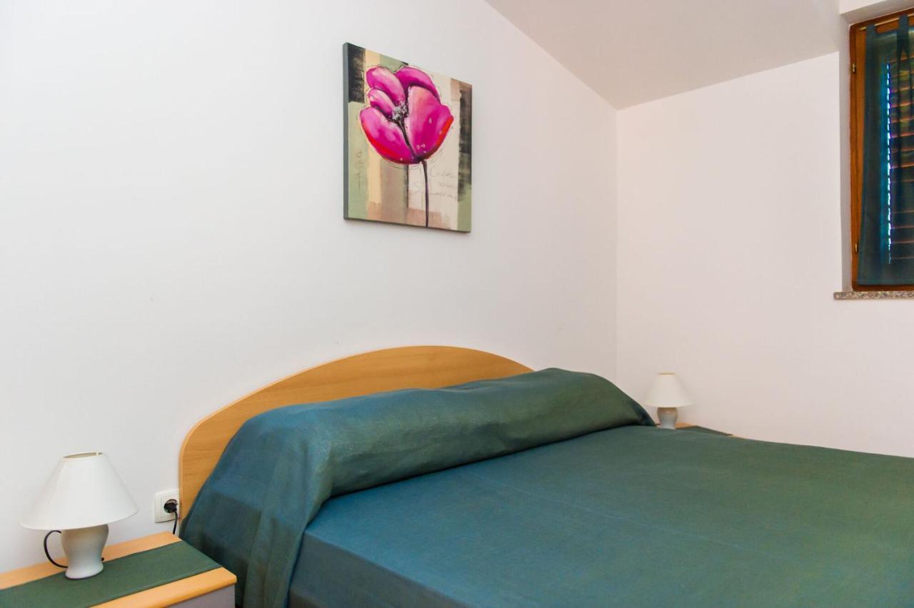 Apartments Villa Estella Srima Dış mekan fotoğraf